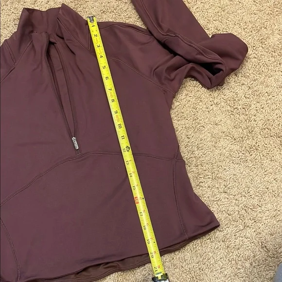 Lululemon Always Alert 1/2 Zip - Picture 3 of 11